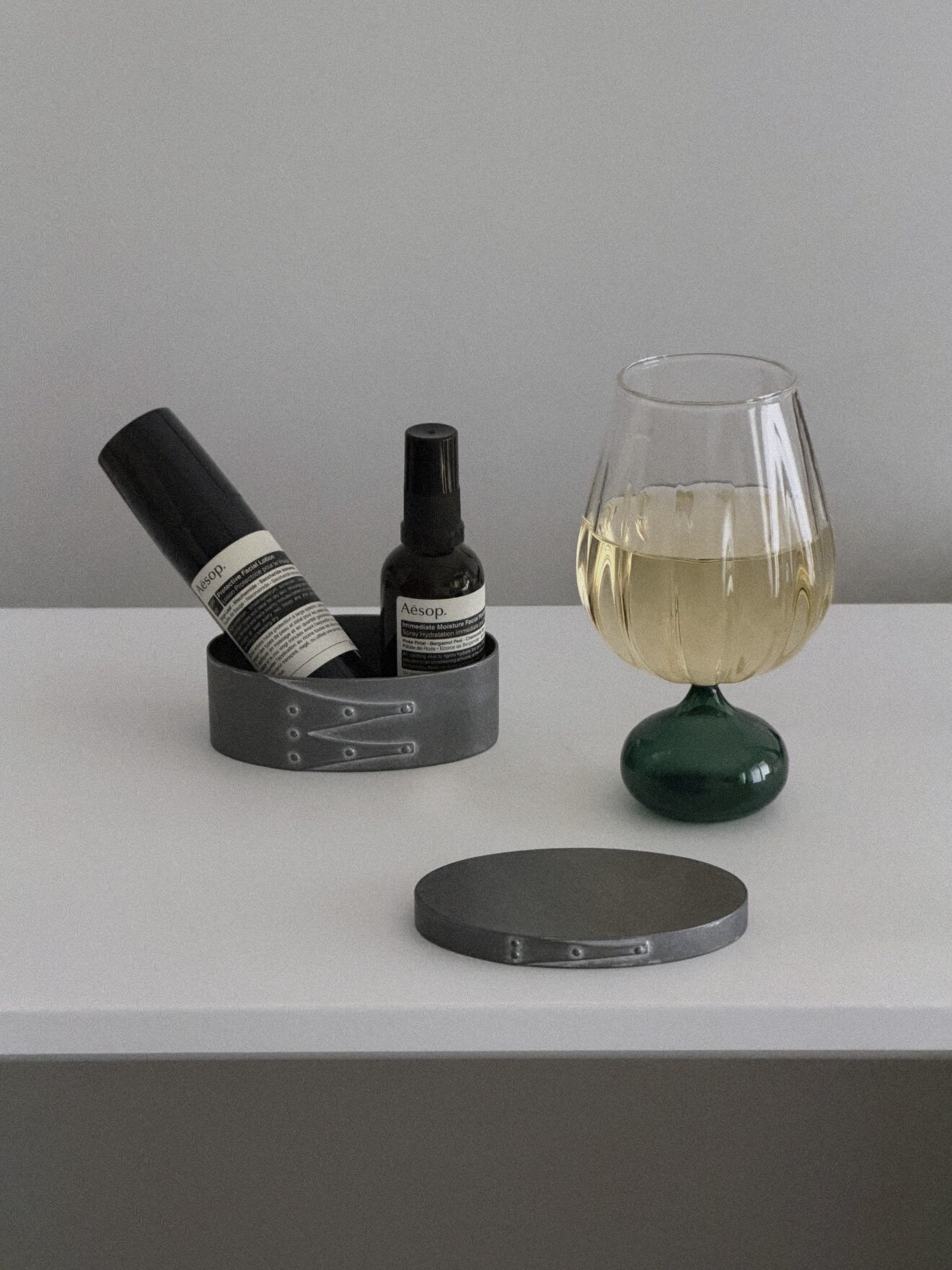 豪華なヴィンテージメタルサマーストレージボックス、アンティー - Photography Vintage Style のレビューと価格
